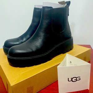 UGG Markstrum Never Been Worn Size 7.5 US Waterproof